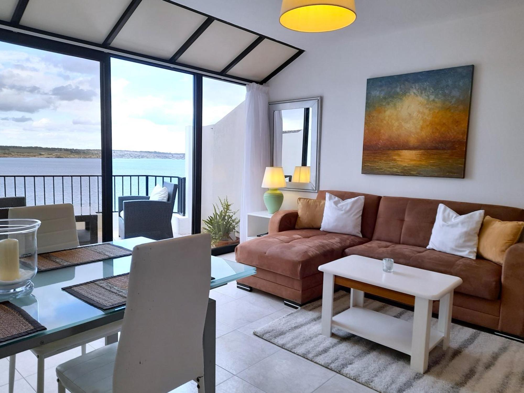 Seafront Apartment Terrace, Lounger & Panoramic Ocean Views Mellieħa Extérieur photo