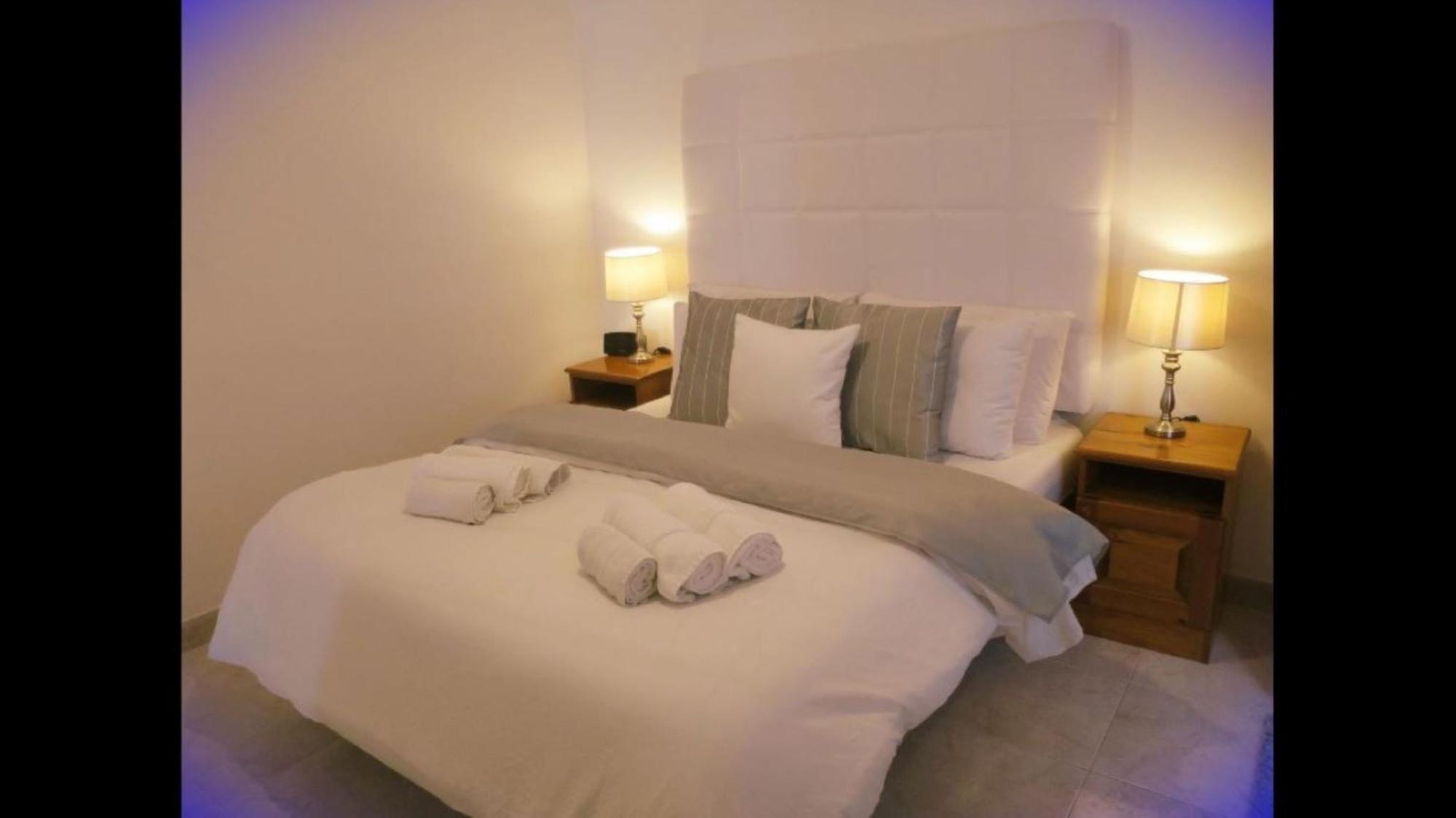 Seafront Apartment Terrace, Lounger & Panoramic Ocean Views Mellieħa Extérieur photo