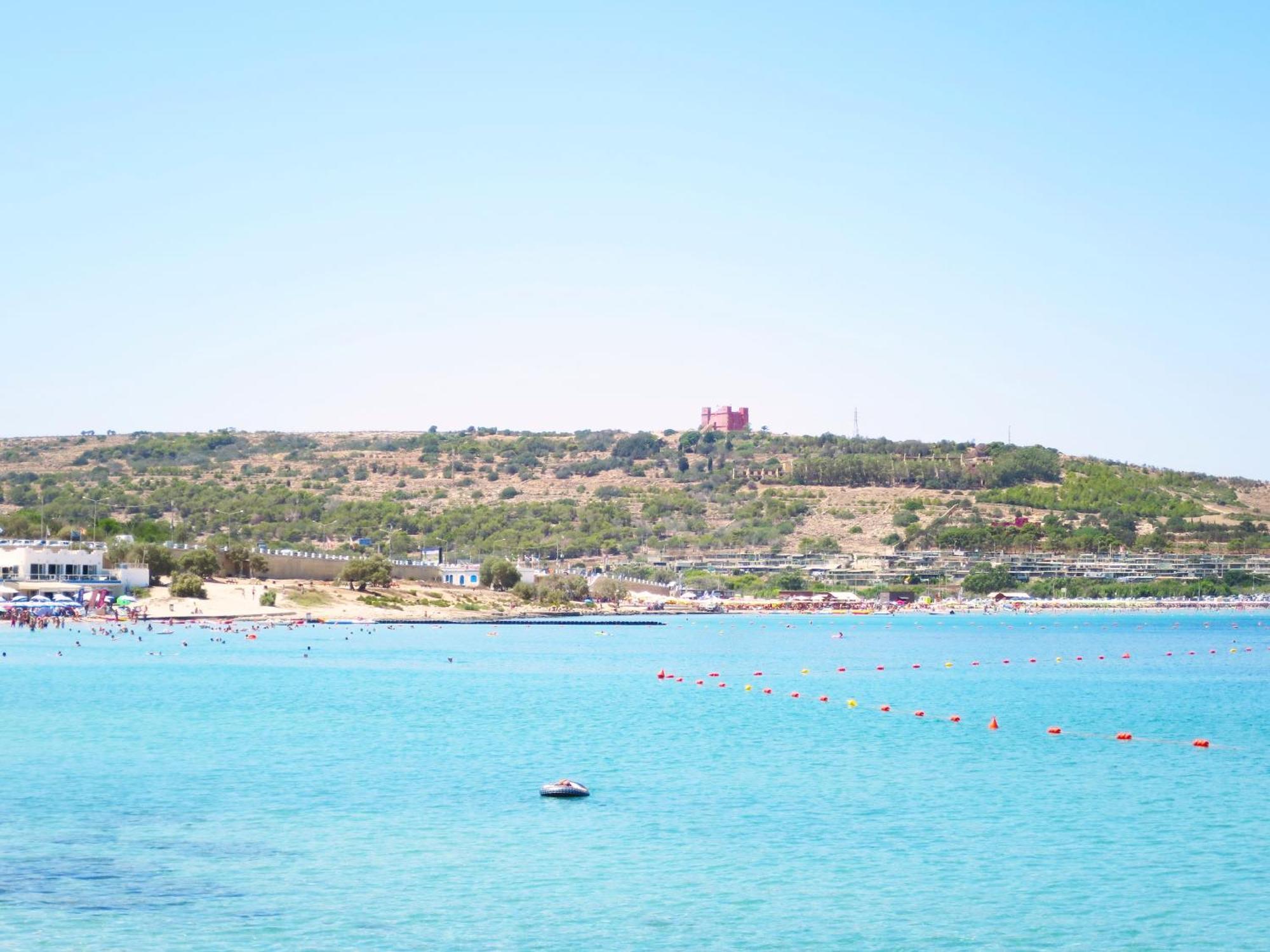 Seafront Apartment Terrace, Lounger & Panoramic Ocean Views Mellieħa Extérieur photo