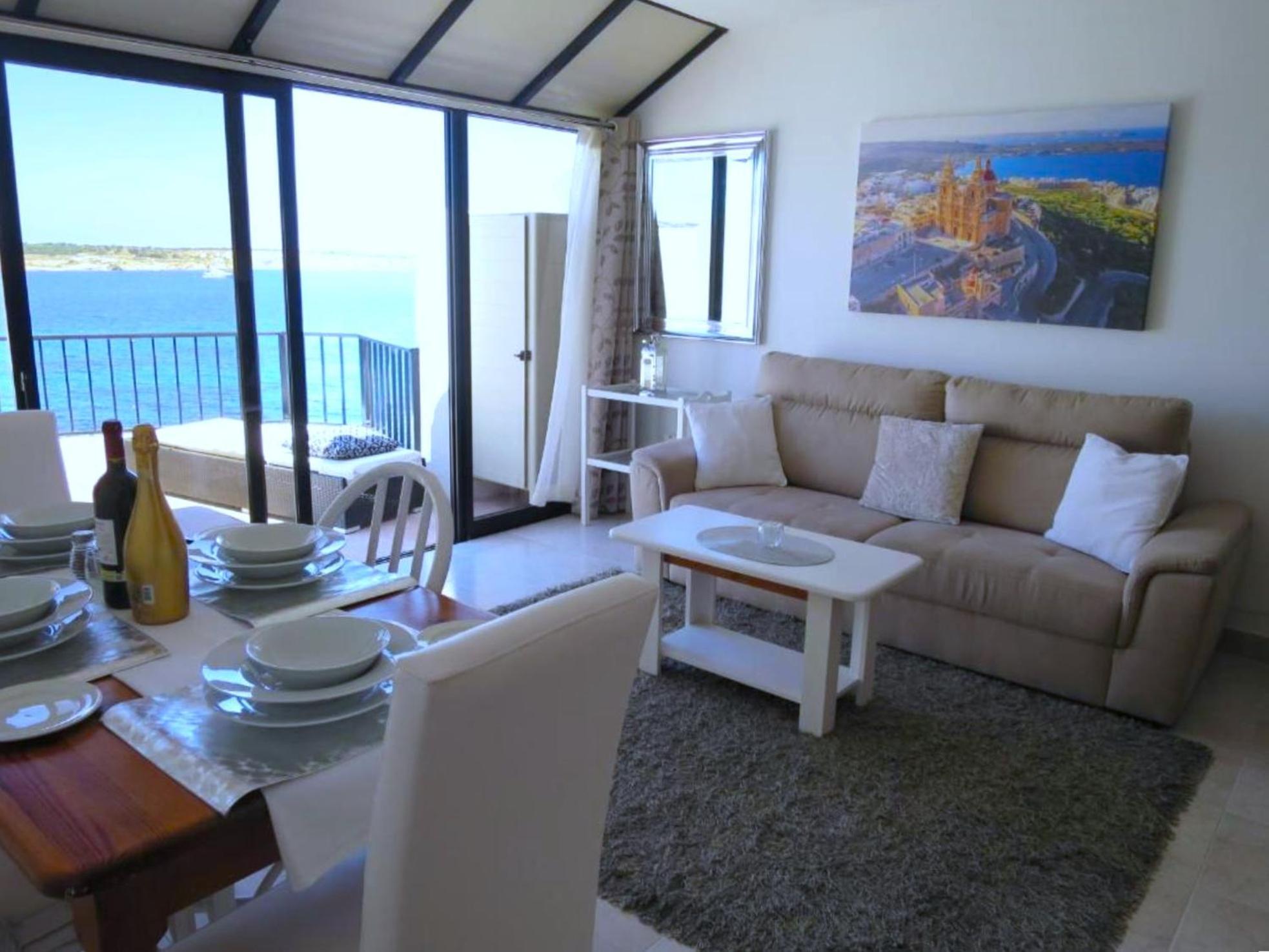 Seafront Apartment Terrace, Lounger & Panoramic Ocean Views Mellieħa Chambre photo